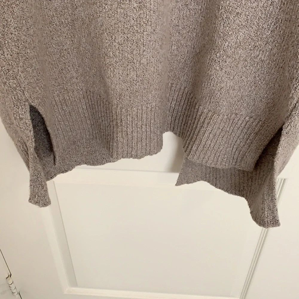 ON coat sweater. - Picture 8 of 9